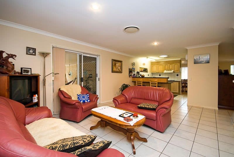 72 Azalea Crescent, CALAMVALE QLD 4116, Calamvale - Thumbnail 8