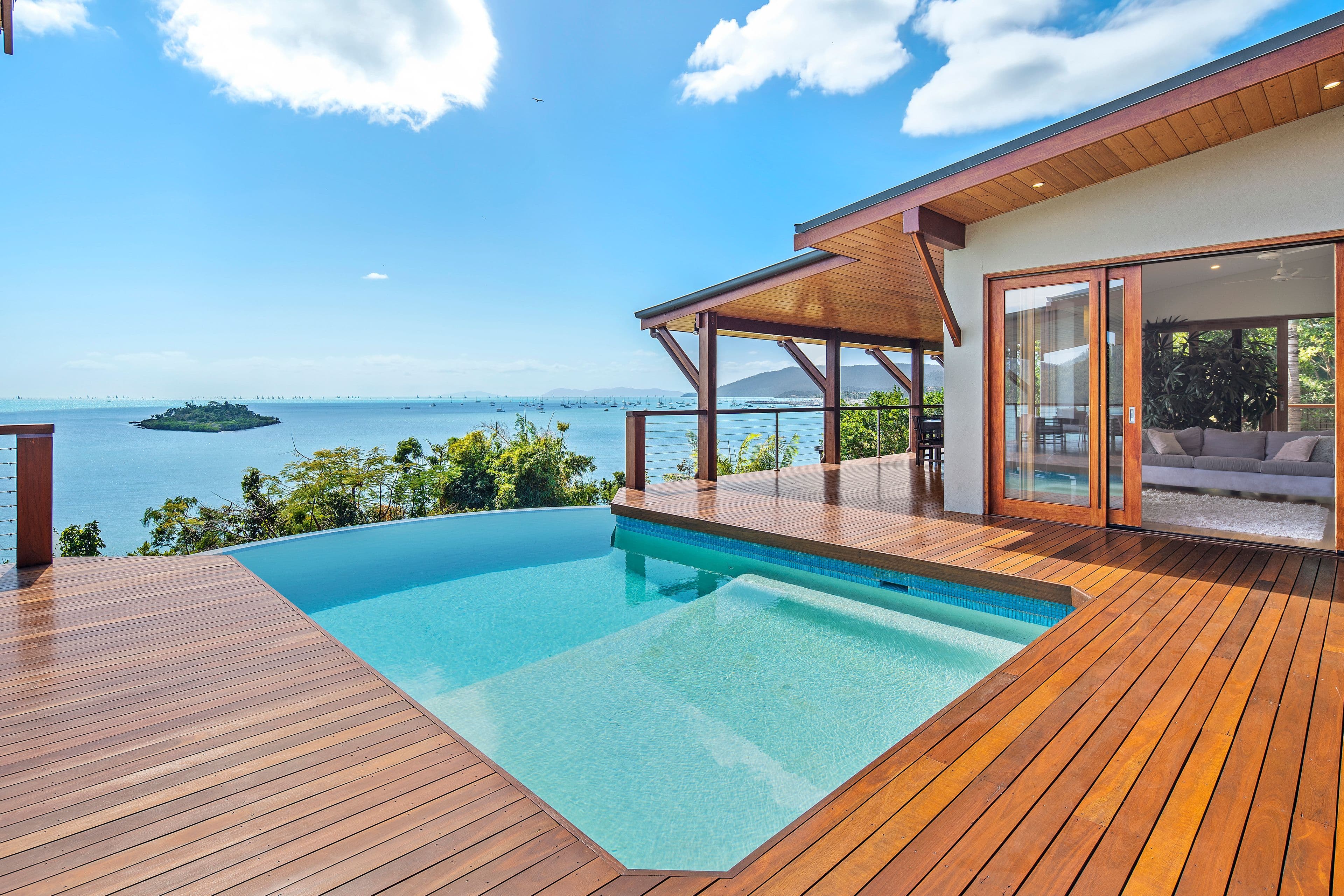 2A Coral Esplanade, Cannonvale QLD 4802, Cannonvale - Thumbnail 2