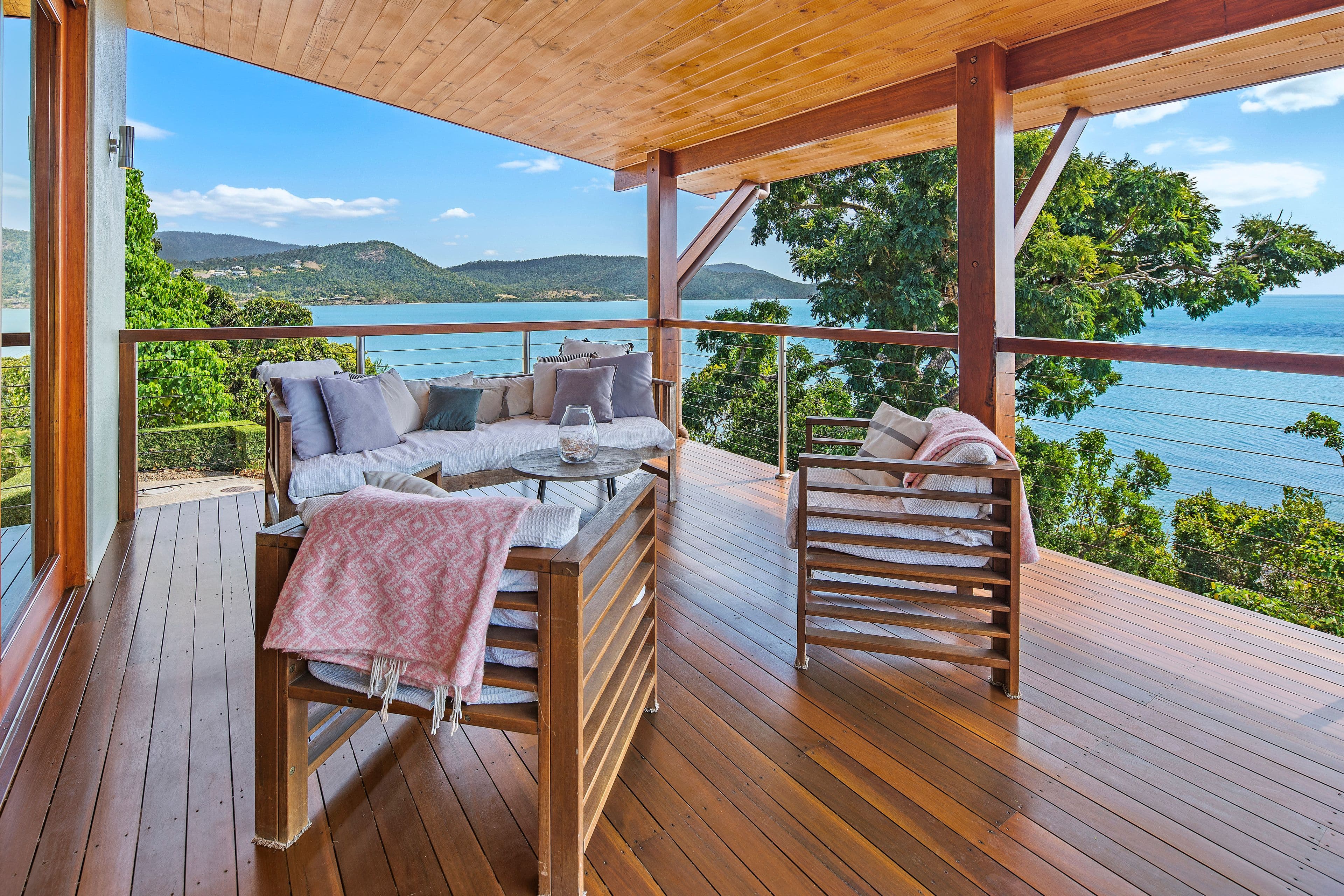 2A Coral Esplanade, Cannonvale QLD 4802, Cannonvale - Thumbnail 4