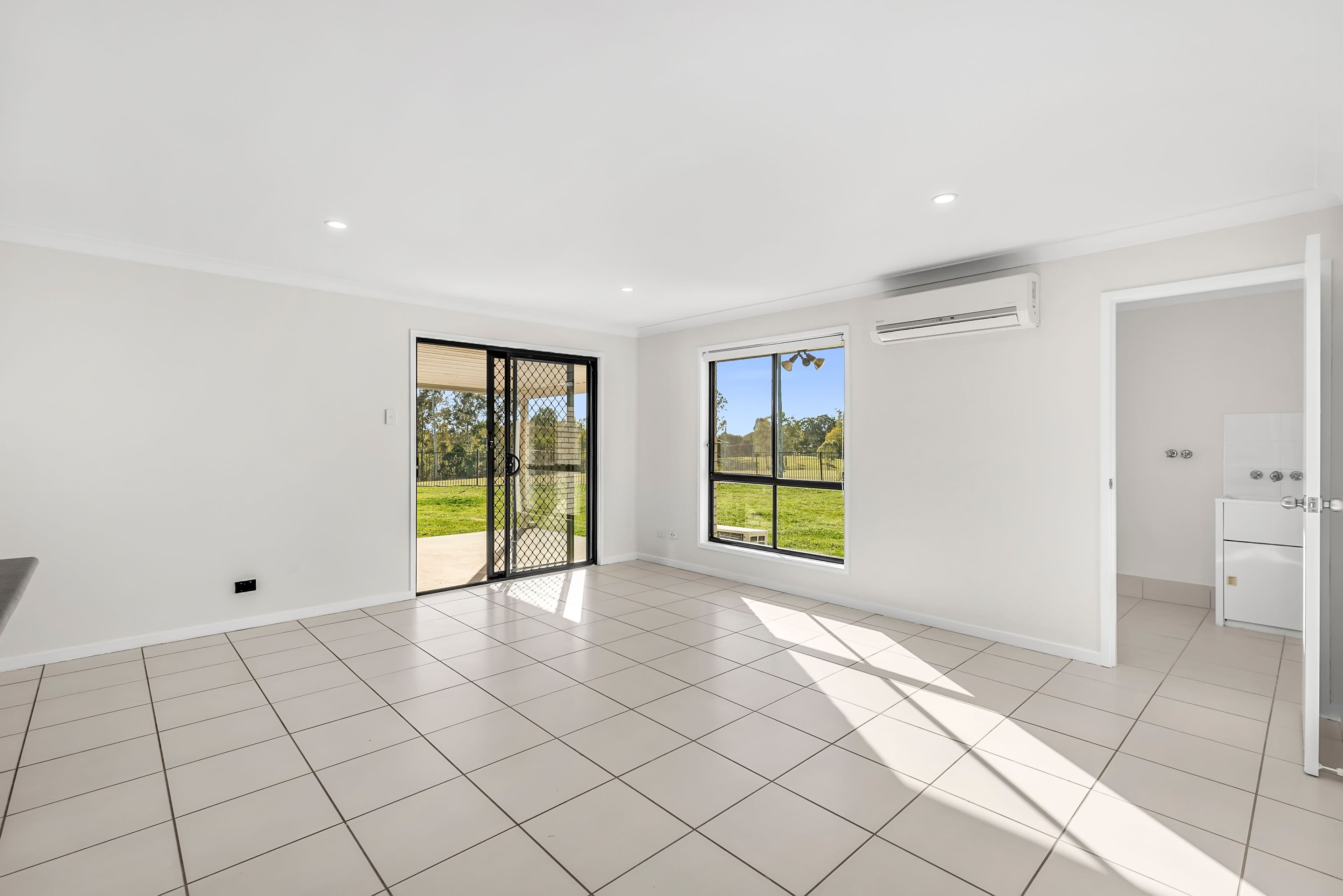 25 Nixon Drive, North Booval QLD 4304, North Booval - Thumbnail 6