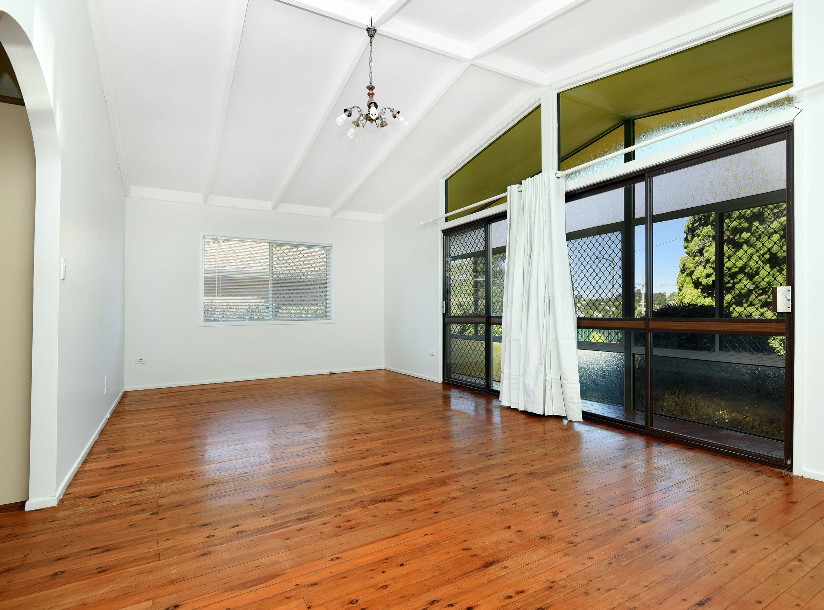 533 Stenner Street, Harristown QLD 4350, Harristown - Thumbnail 2