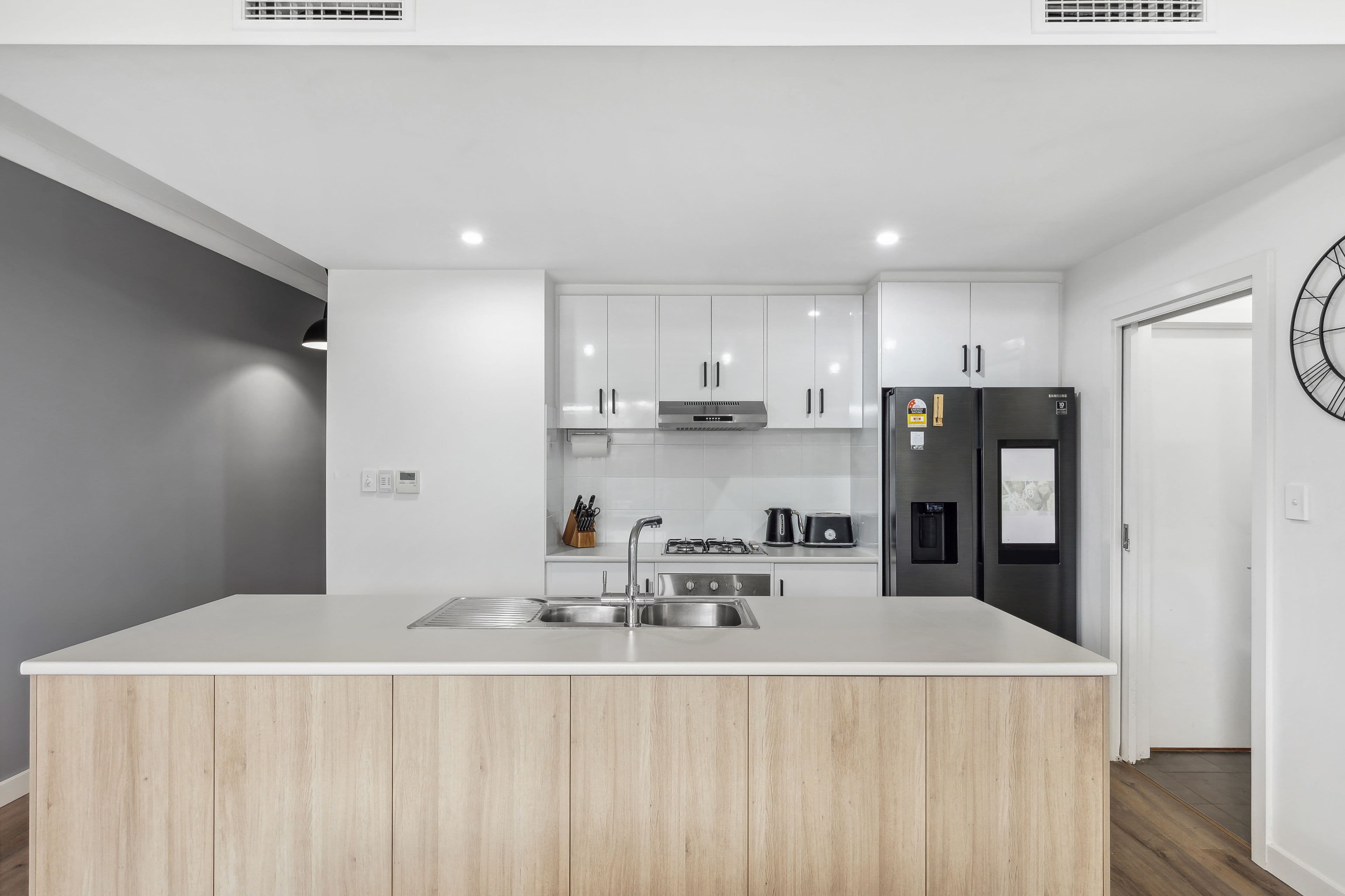 3 Sutherland Street, Park Holme SA 5043, Park Holme - Thumbnail 3