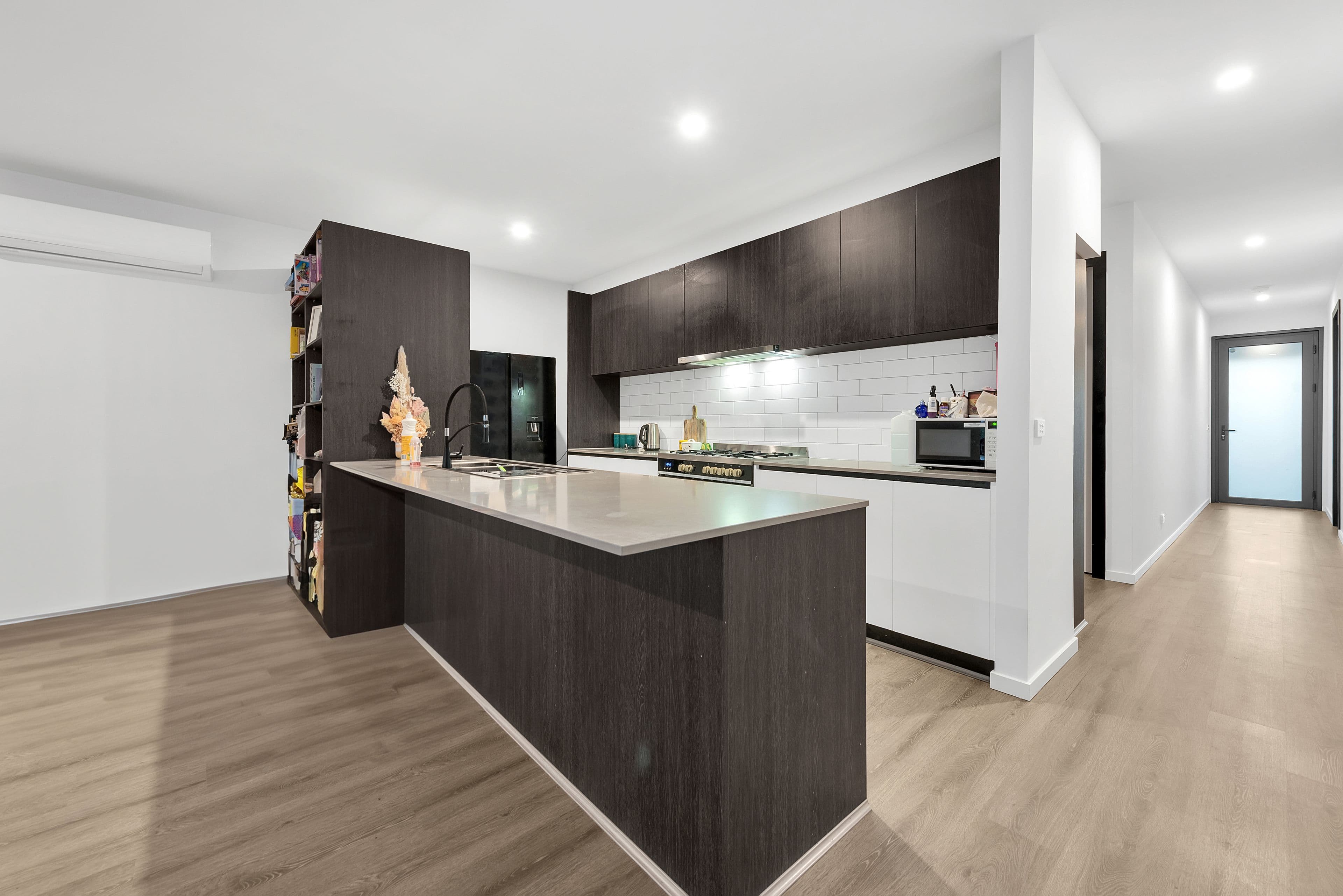 8 Corvara Way, Pakenham VIC 3810, Pakenham - Thumbnail 2