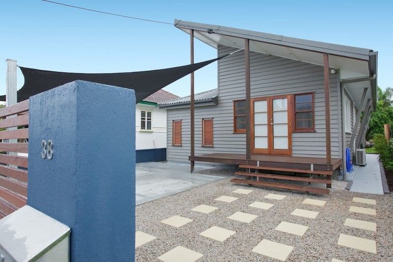 38 King Street, WOODY POINT QLD 4019, Woody Point - Thumbnail 2