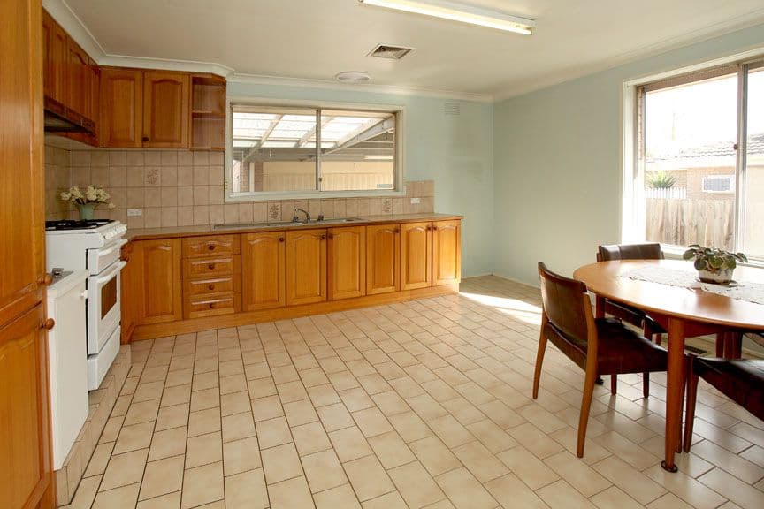 10 Murdoch Avenue, MULGRAVE VIC 3170, Mulgrave - Thumbnail 2