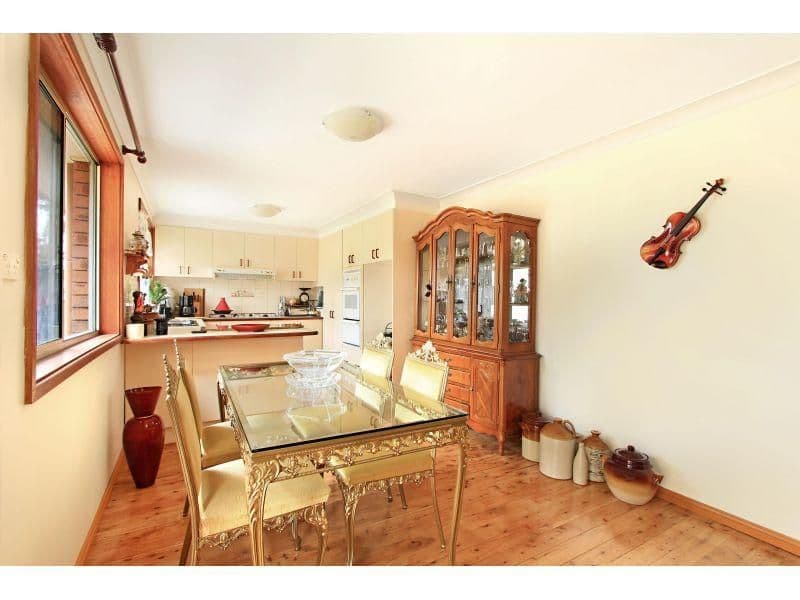 40 Devonshire Crescent, Oak Flats - Thumbnail 4