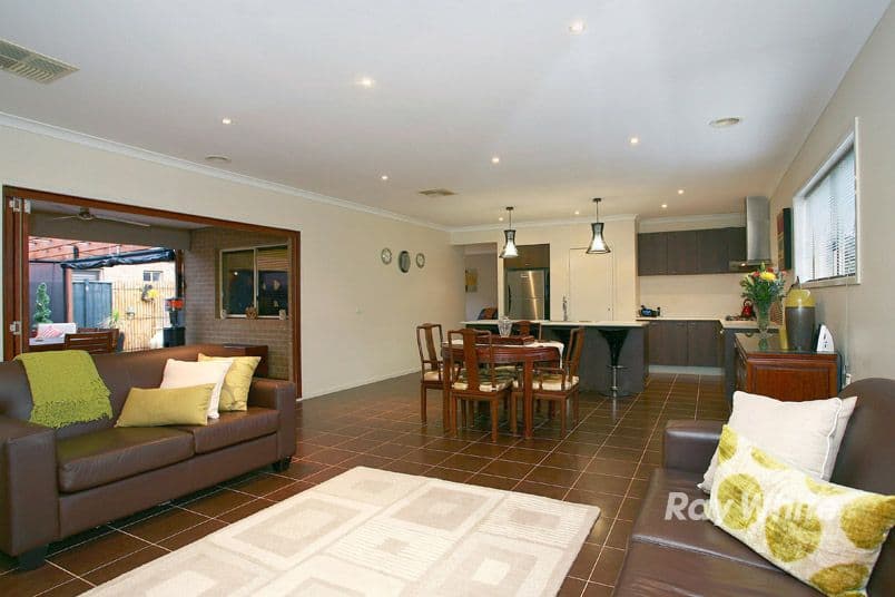 9 Locky Grove, LYNDHURST VIC 3975, Lyndhurst - Thumbnail 3