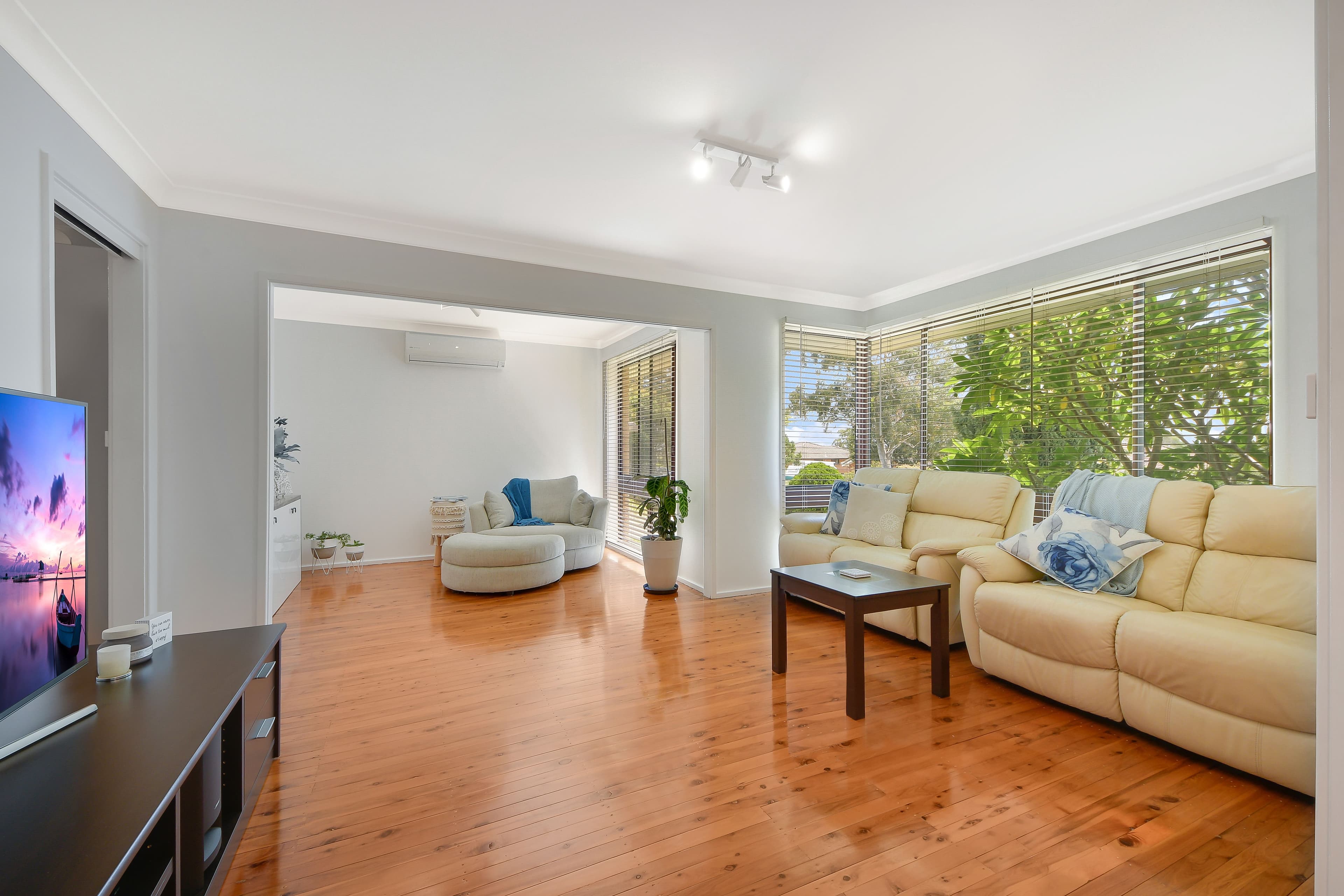 9 Stromlo Place, Ruse - Thumbnail 2