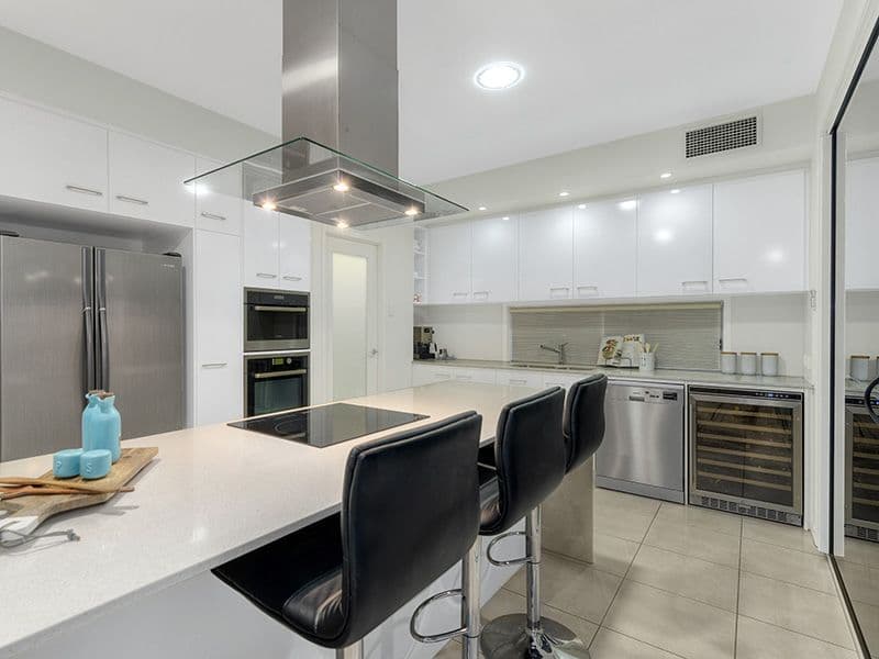 15 Rowton Street, Holland Park QLD 4121, Holland Park - Thumbnail 6