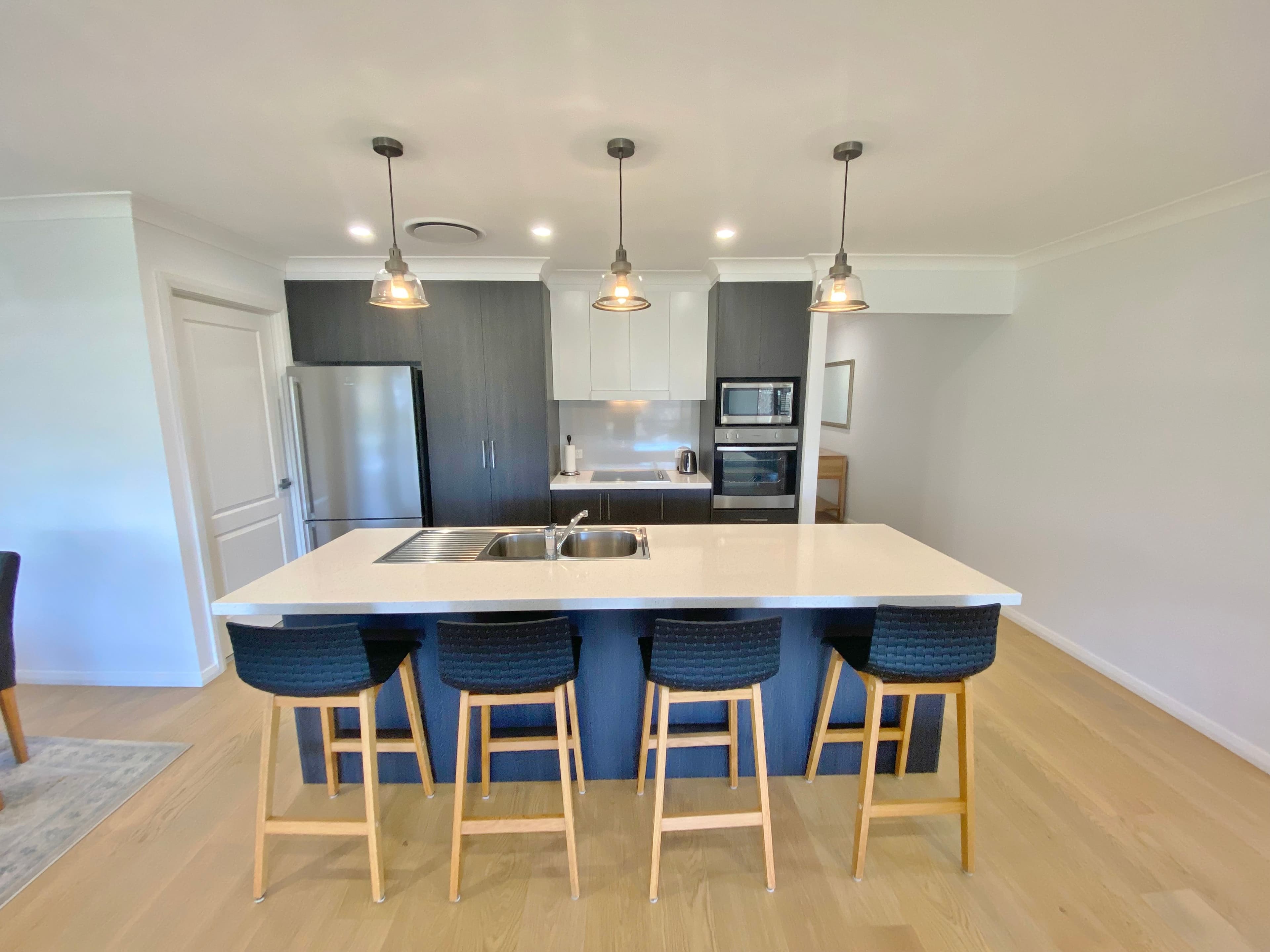 22 Quarterdeck Road, Sandhurst - Thumbnail 2