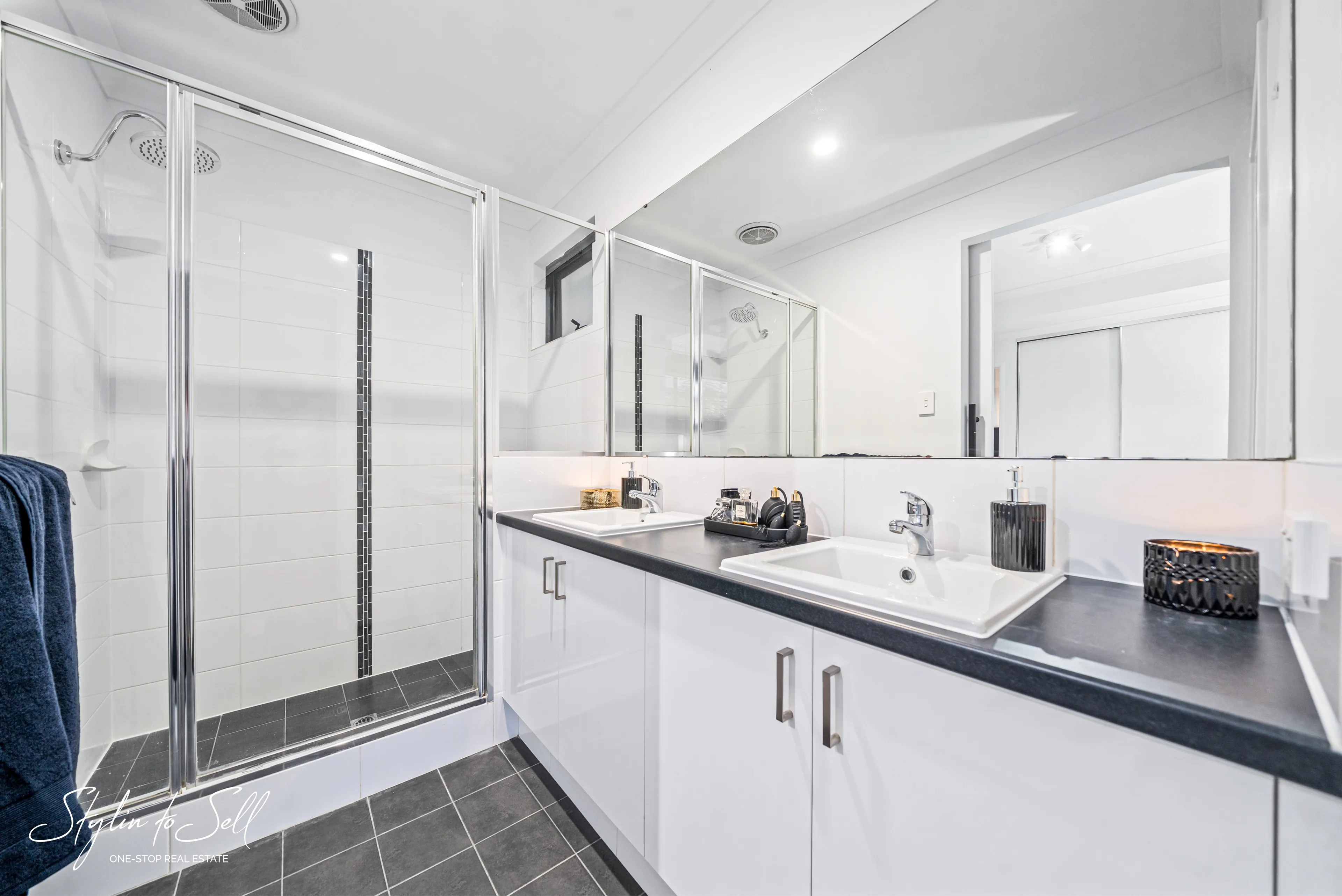 39 Florida Drive, Landsdale WA 6065, Landsdale - Thumbnail 2