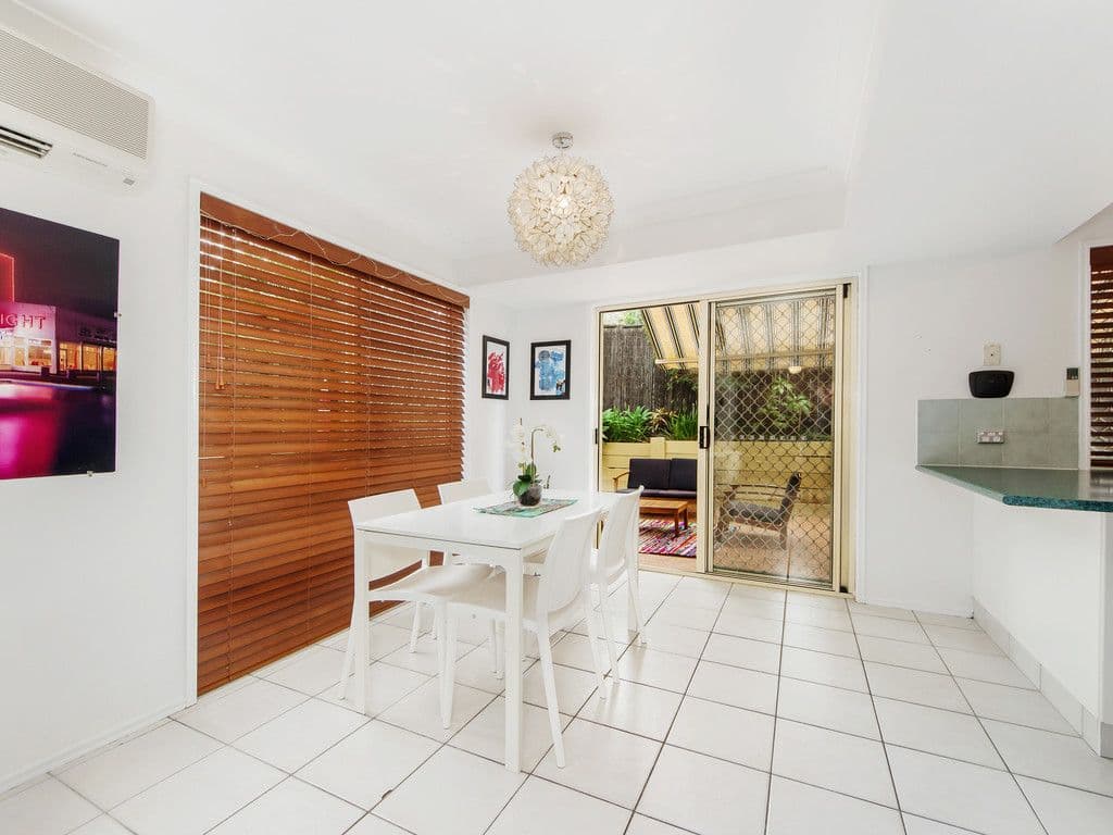 33 Ward Street, Southport QLD 4215, Southport - Thumbnail 8