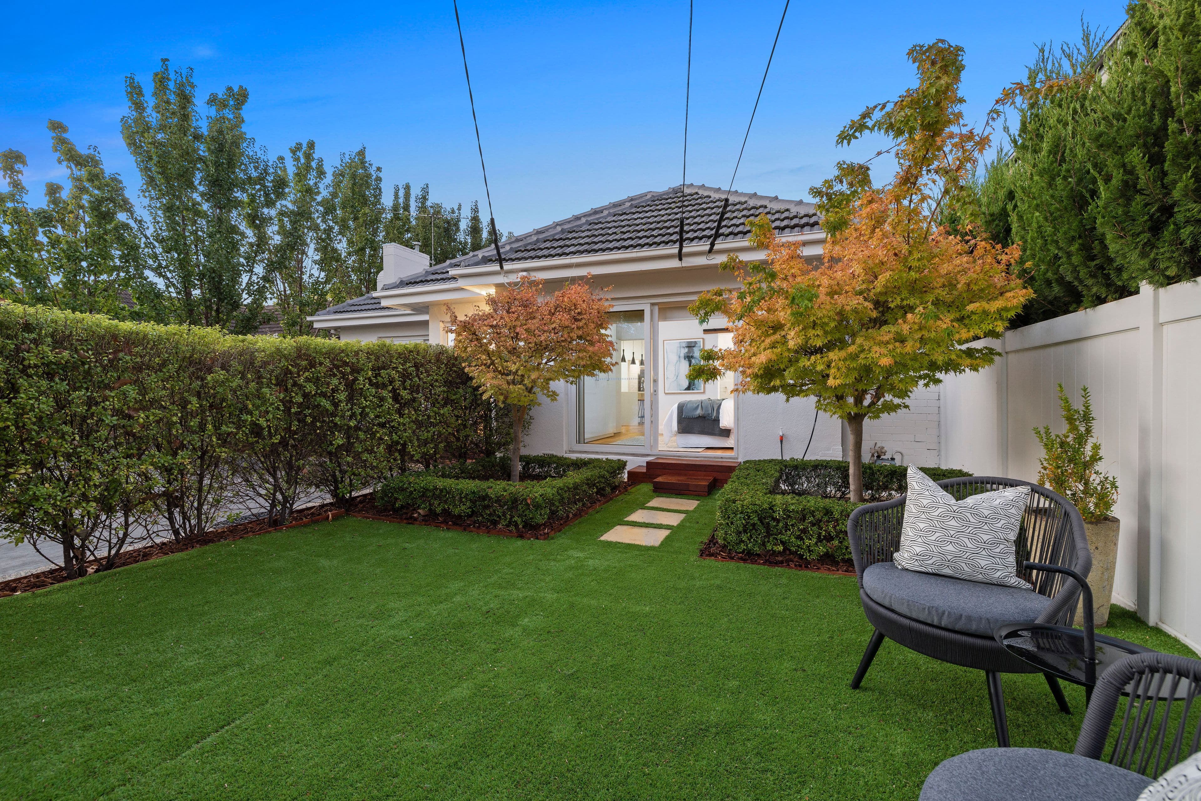 9 Holmby Road, Cheltenham VIC 3192, Cheltenham - Thumbnail 2