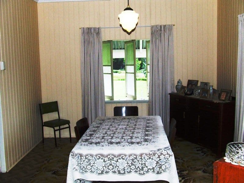 32 Coonowrin Road, GLASS HOUSE MOUNTAINS QLD 4518, Glass House Mountains - Thumbnail 3