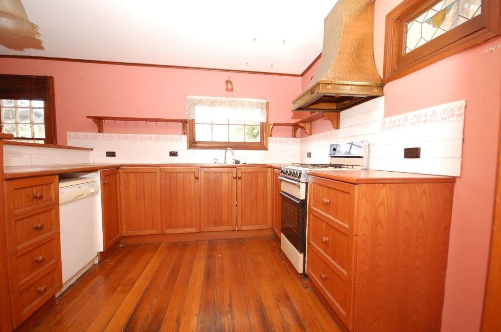 35 Irvine Street, MOUNT EVELYN VIC 3796, Mount Evelyn - Thumbnail 3