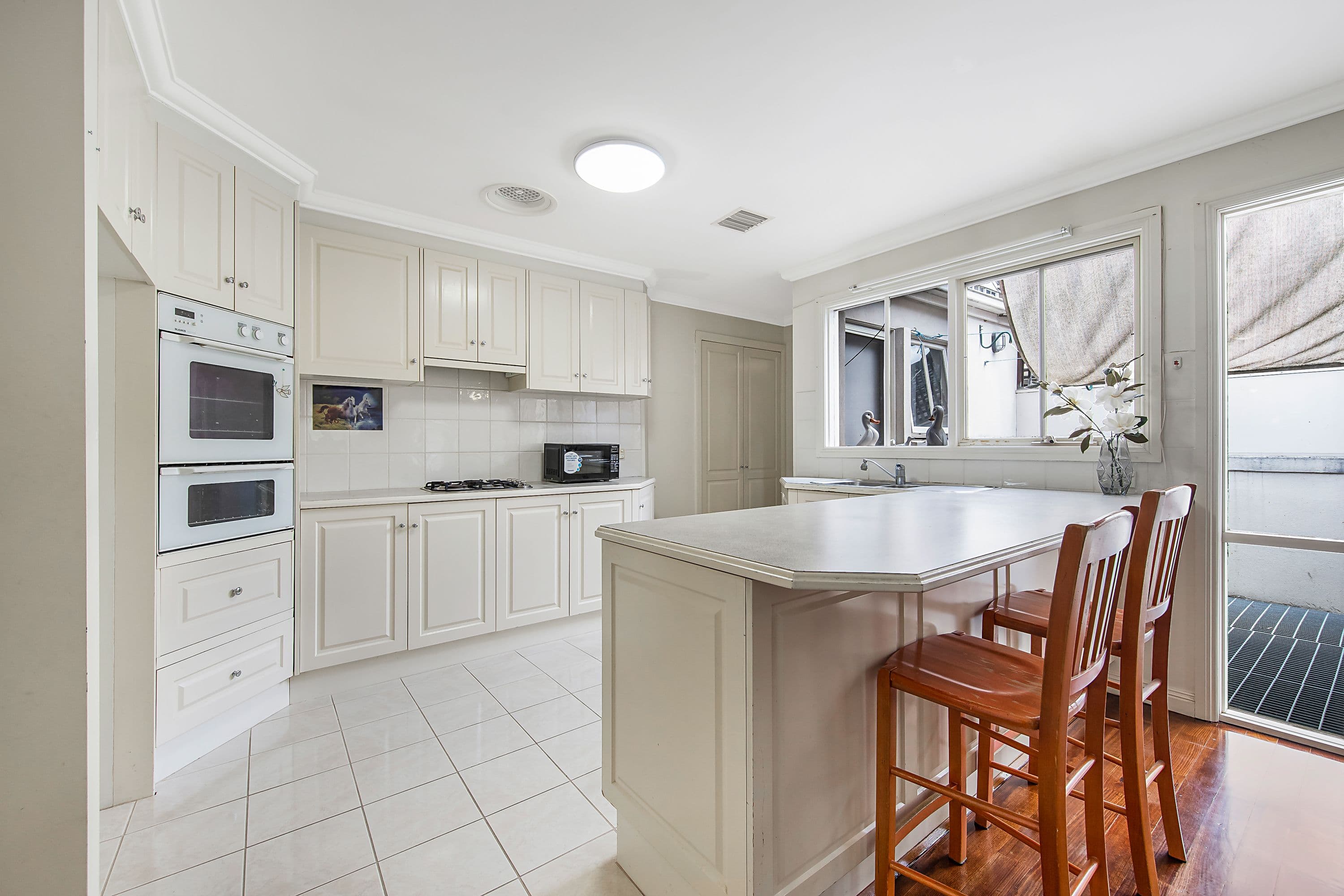 3 Gwynne Street, Mount Waverley VIC 3149, Mount Waverley - Thumbnail 2