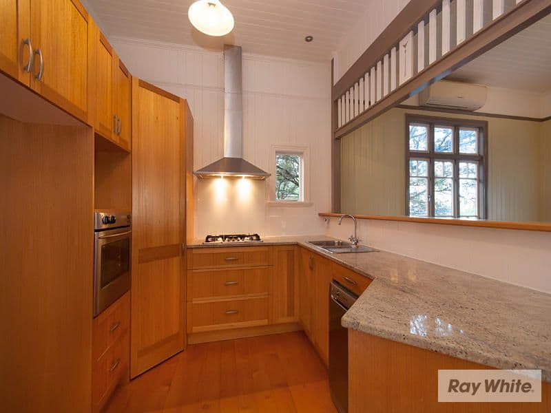 15 Anzac Avenue, SANDGATE QLD 4017, Sandgate - Thumbnail 4