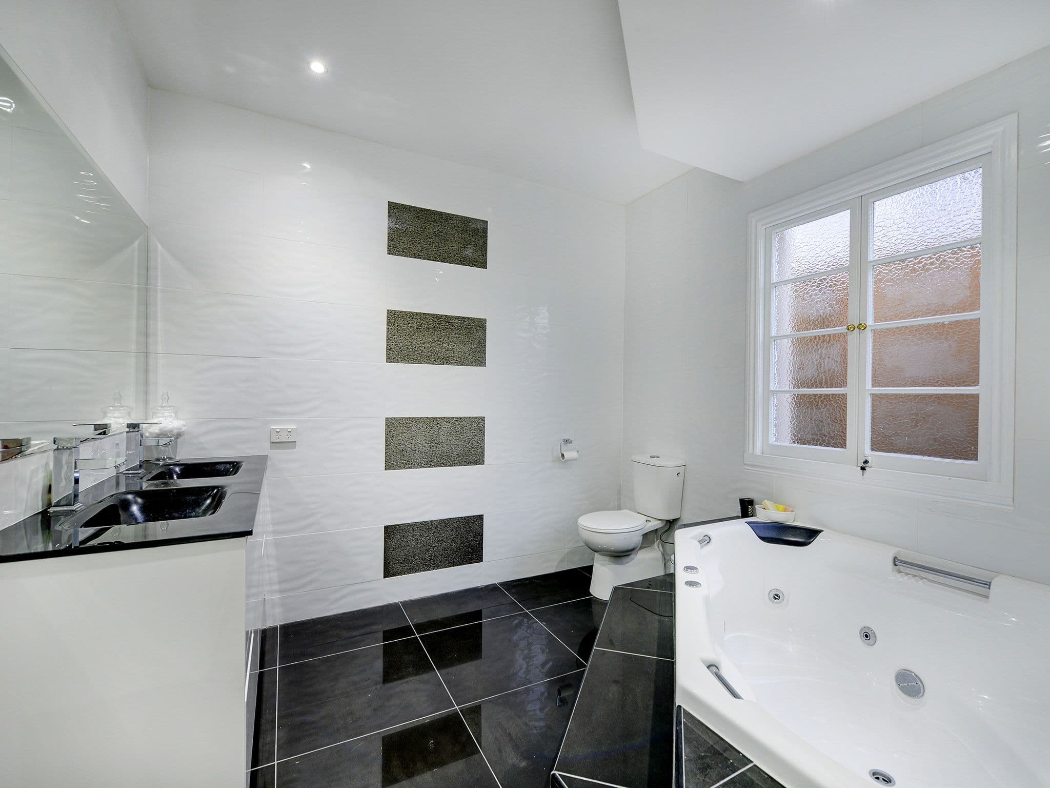 21 Arnold Street, Holland Park QLD 4121, Holland Park - Thumbnail 8
