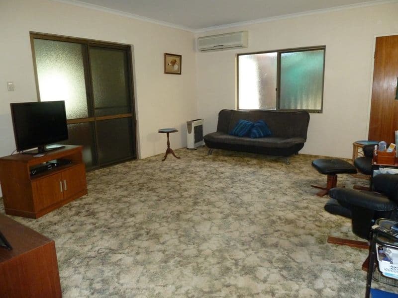 1 Fernleigh Avenue, ANDERGROVE QLD 4740, Andergrove - Thumbnail 5