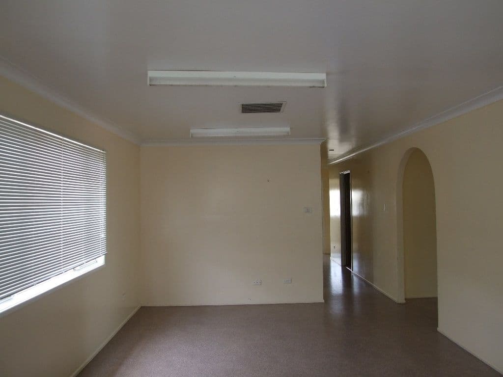 114 Wren Street, LONGREACH QLD 4730, Longreach - Thumbnail 5
