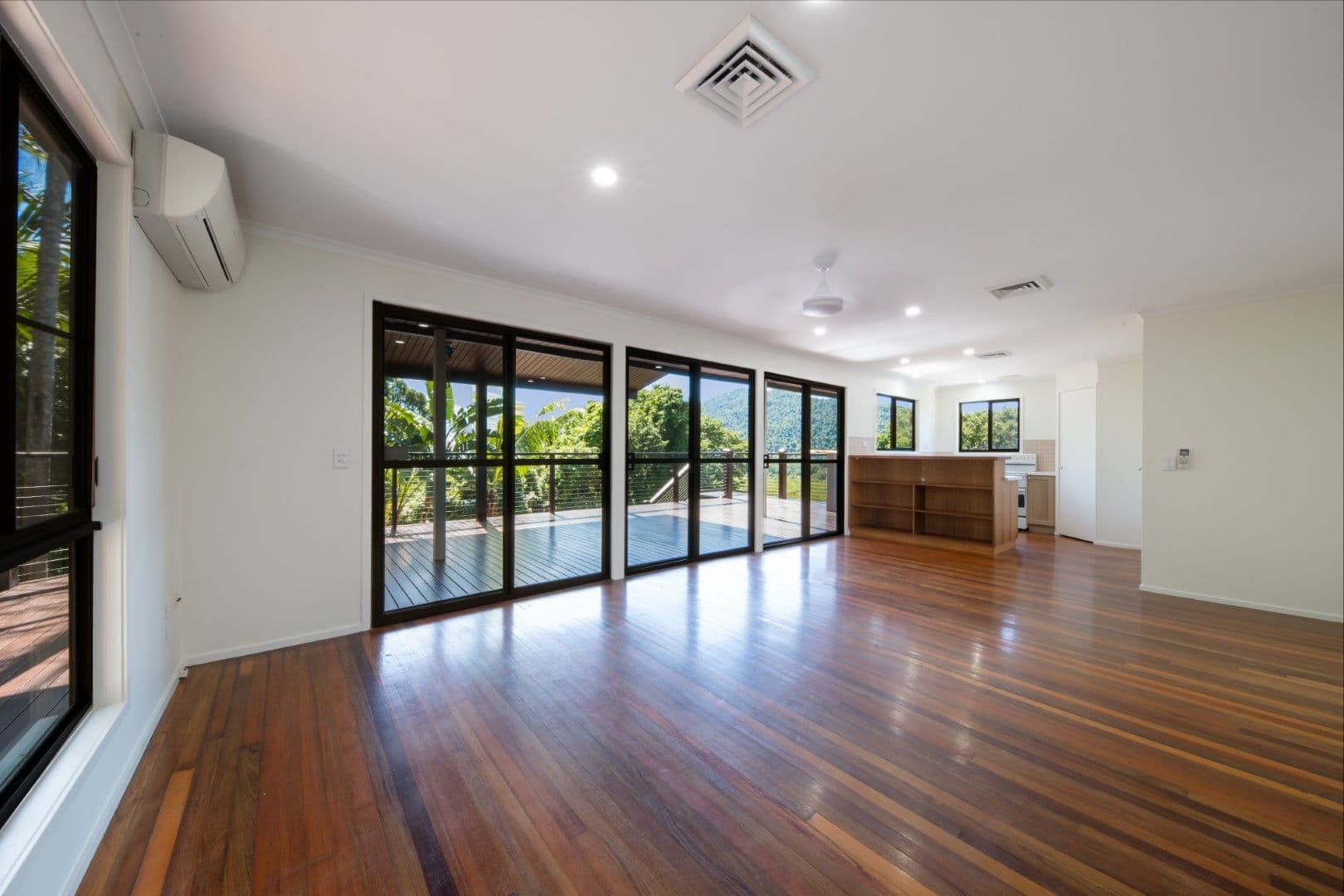 9 Cedar Crescent, Jubilee Pocket QLD 4802, Jubilee Pocket - Thumbnail 8