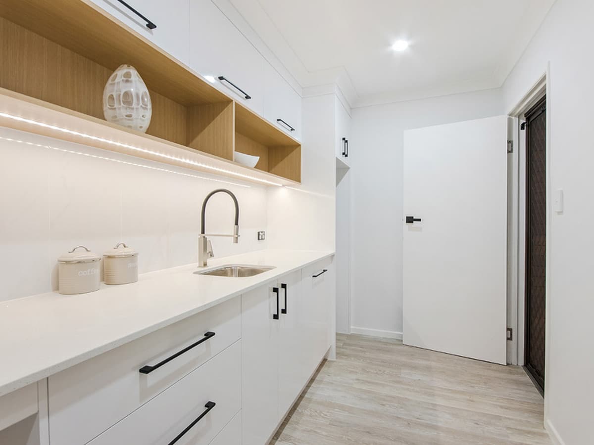 18 Olbern Crescent, Yamanto QLD 4305, Yamanto - Thumbnail 4