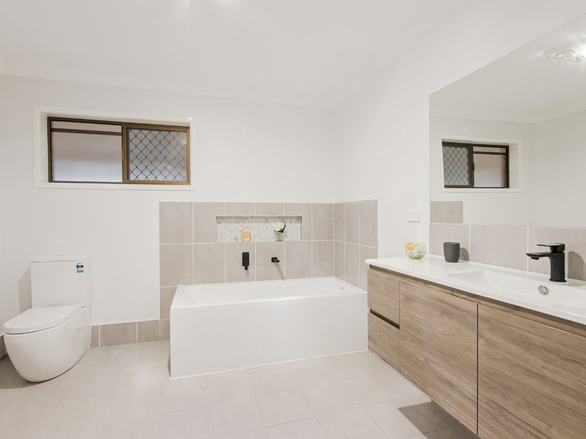 18 Olbern Crescent, Yamanto QLD 4305, Yamanto - Thumbnail 8
