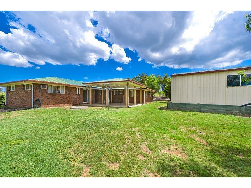 137 Emmerson Drive, GLENLEE QLD 4711, Glenlee - Thumbnail 2