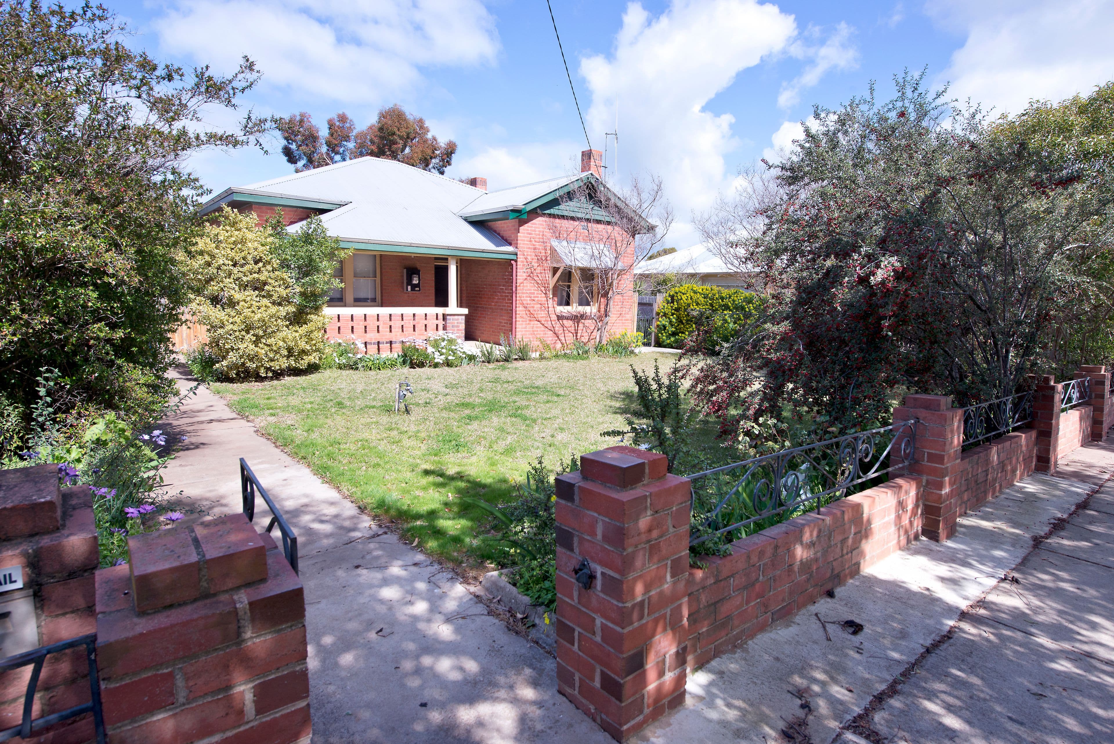 107 McCallum Street, Swan Hill VIC 3585, Swan Hill - Thumbnail 2