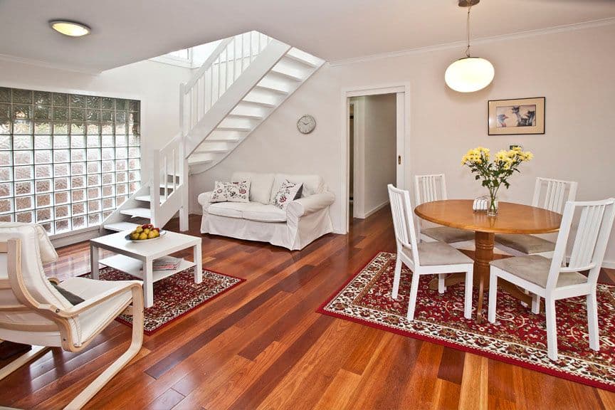 21 Eastleigh Drive, GLEN WAVERLEY VIC 3150, Glen Waverley - Thumbnail 3