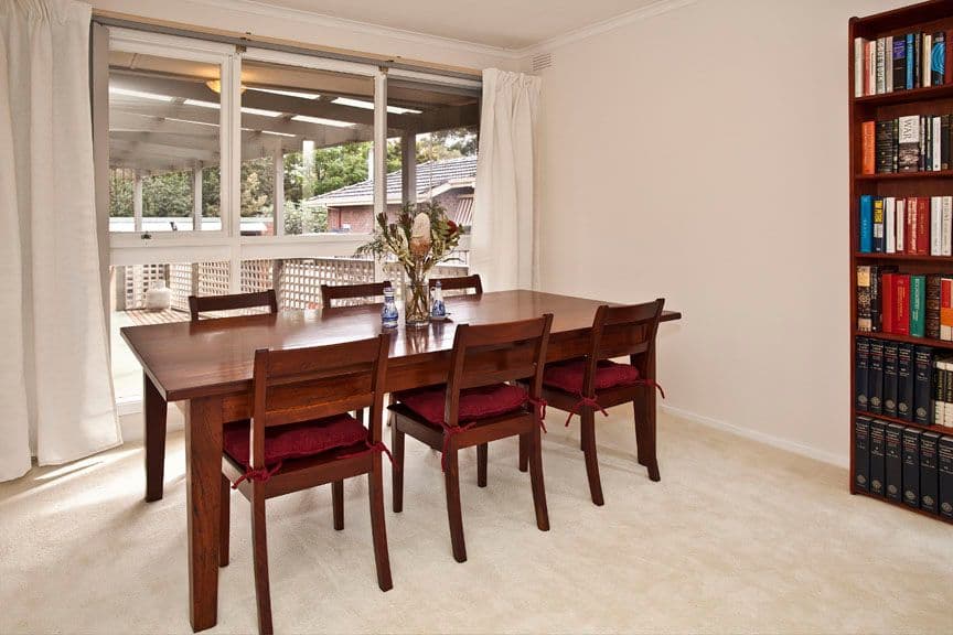 21 Eastleigh Drive, GLEN WAVERLEY VIC 3150, Glen Waverley - Thumbnail 4