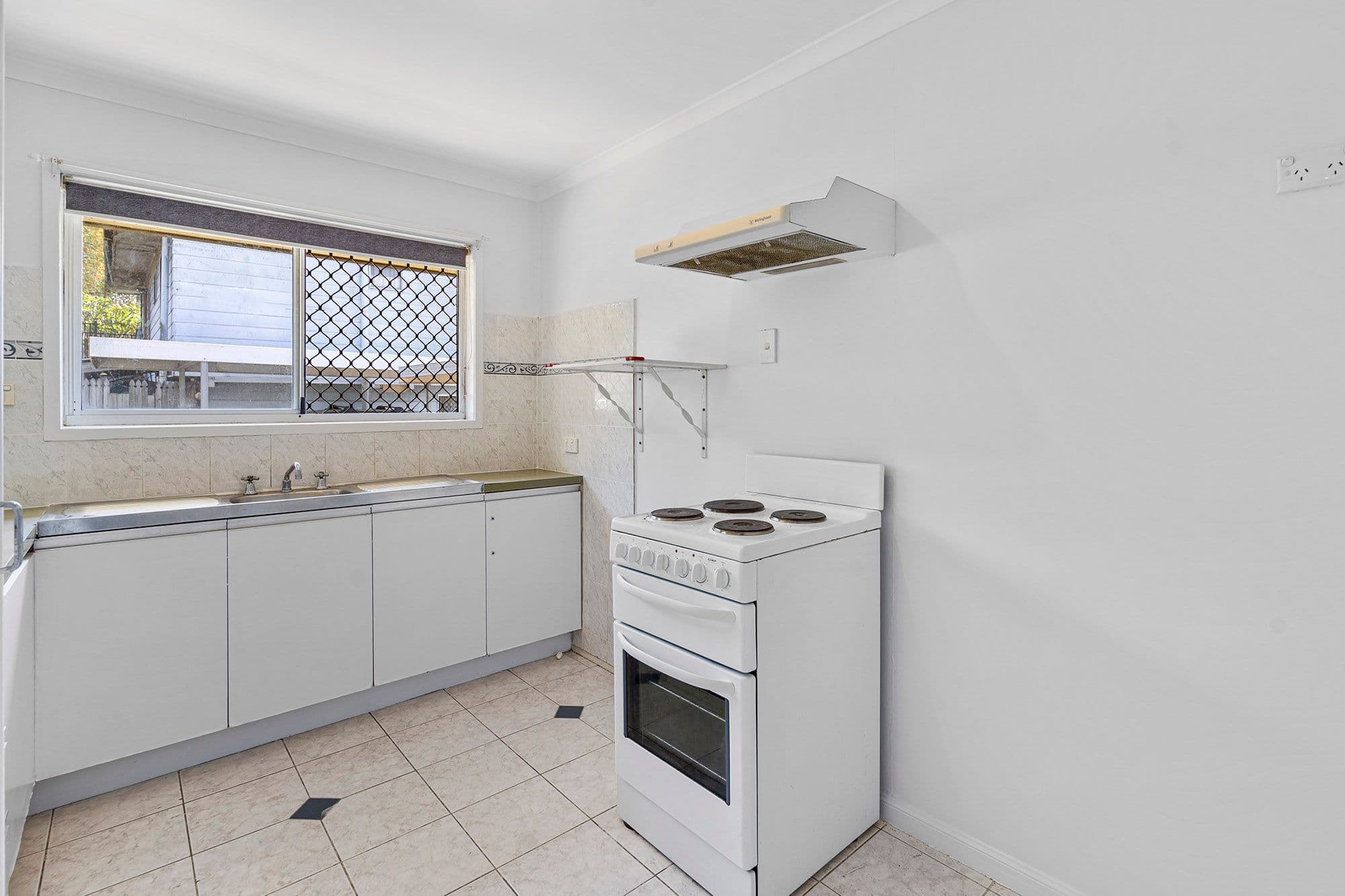 6 Chestnut Street, Logan Central QLD 4114, Logan Central - Thumbnail 5