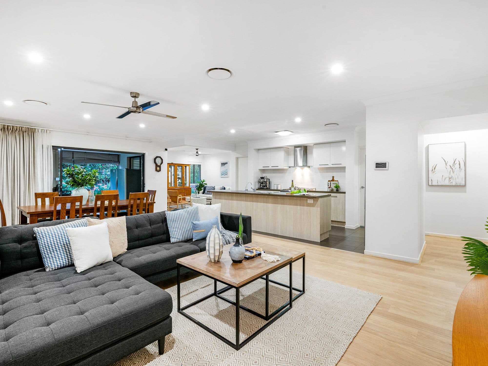 99 Cooper Crescent, Rochedale QLD 4123, Rochedale - Thumbnail 4