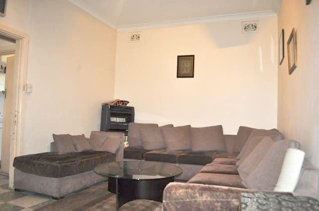 62 Rossmore Avenue, PUNCHBOWL NSW 2196, Punchbowl - Thumbnail 2