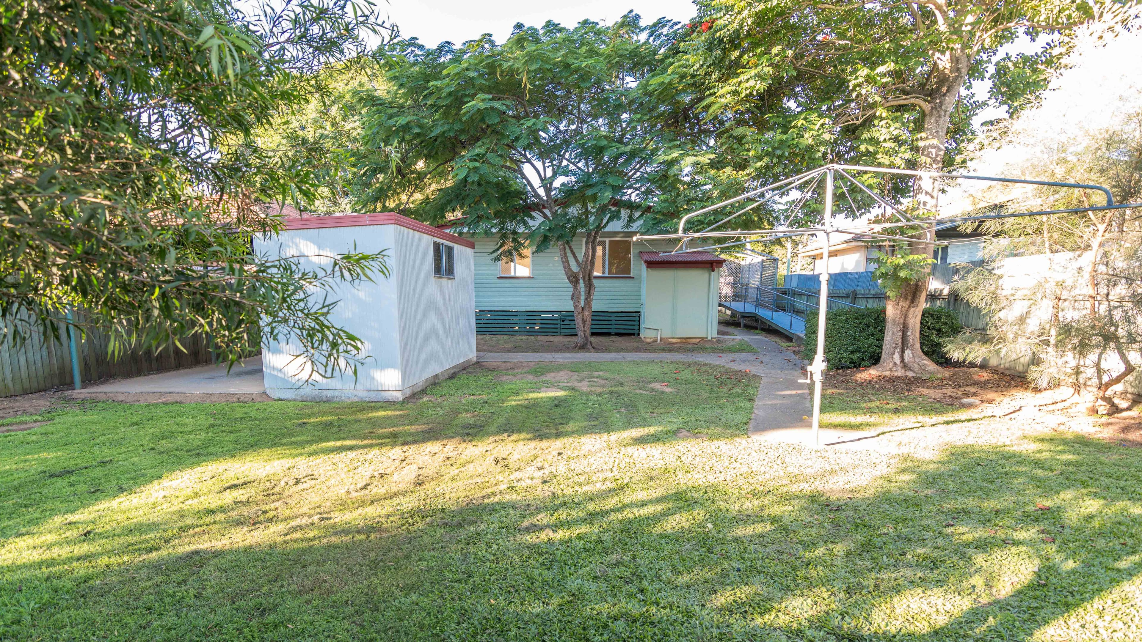 28 Larsen Street, Leichhardt QLD 4305, Leichhardt - Thumbnail 3
