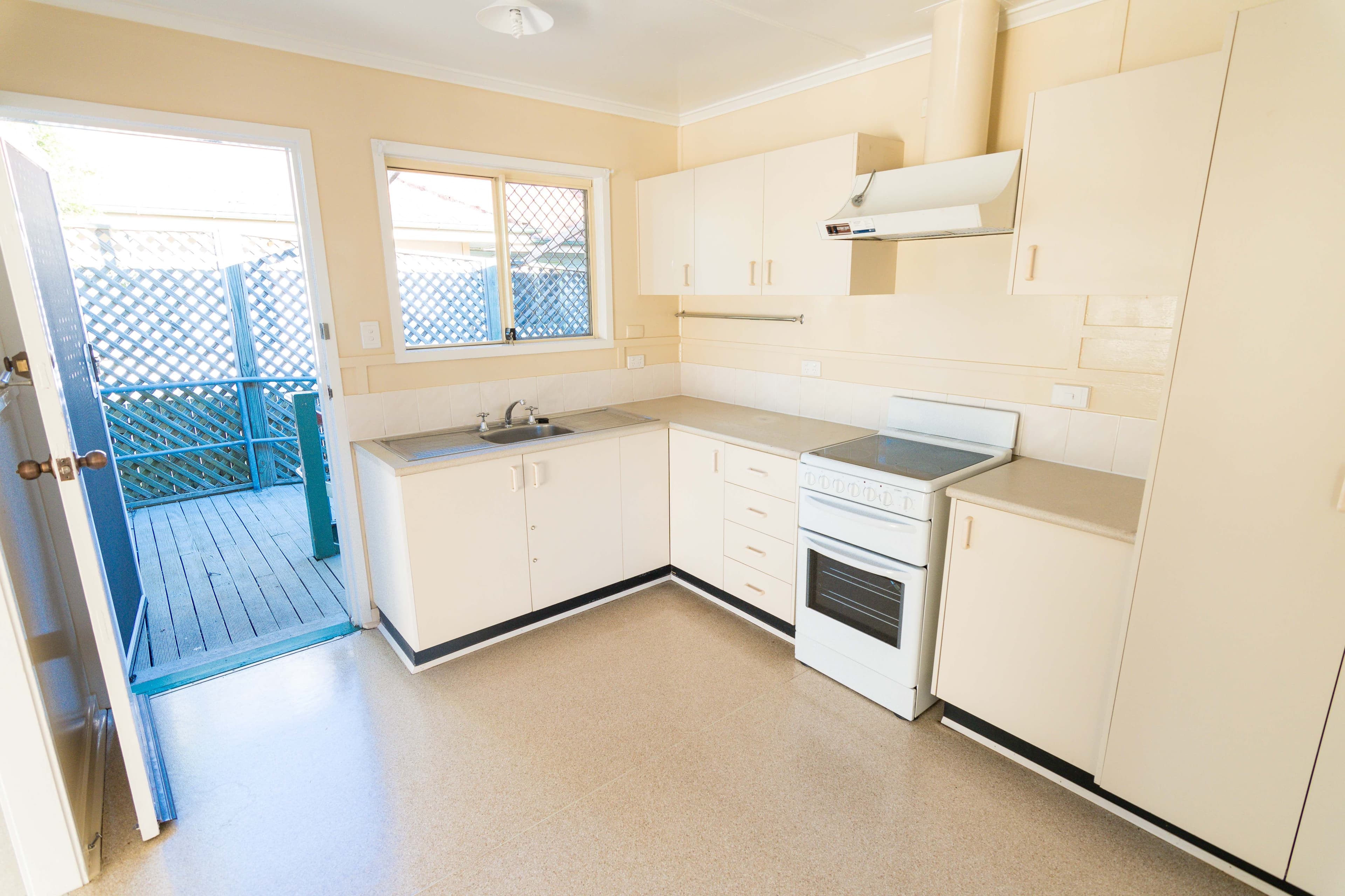 28 Larsen Street, Leichhardt QLD 4305, Leichhardt - Thumbnail 7