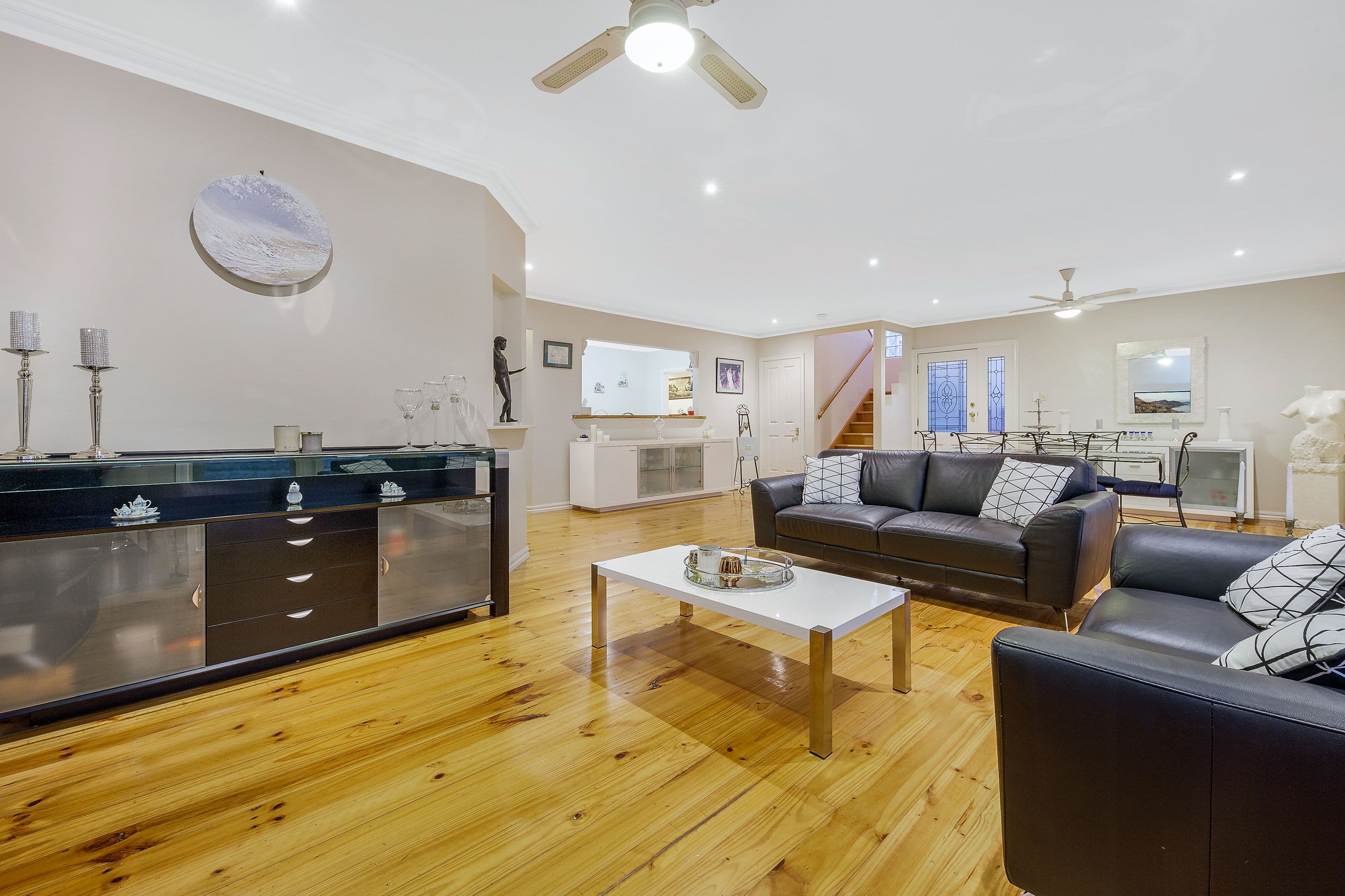 3 Simpson Drive, Mount Waverley VIC 3149, Mount Waverley - Thumbnail 3