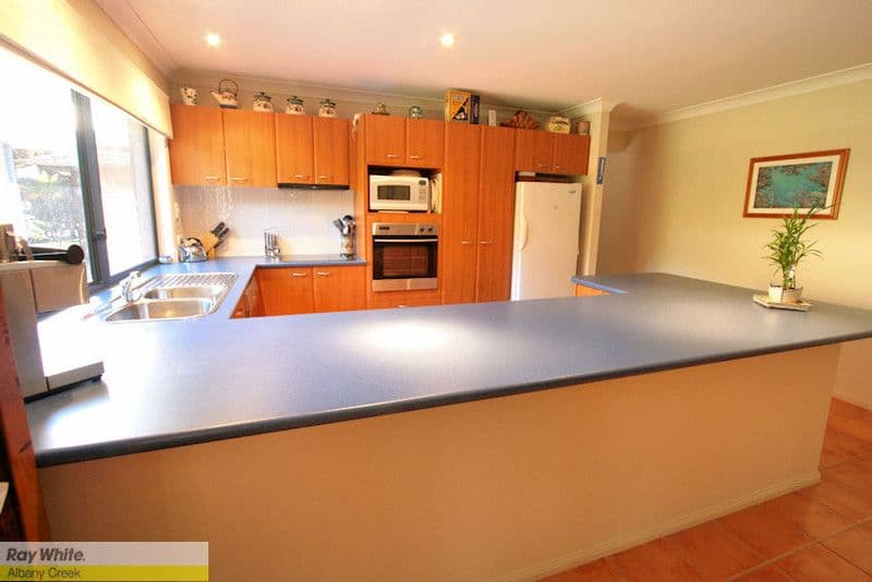 4 Heron Close, CASHMERE QLD 4500, Cashmere - Thumbnail 3