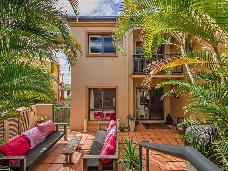13 'Meadow Peak' 85 Palm Meadows Drive, CARRARA QLD 4211, Carrara - Thumbnail 4