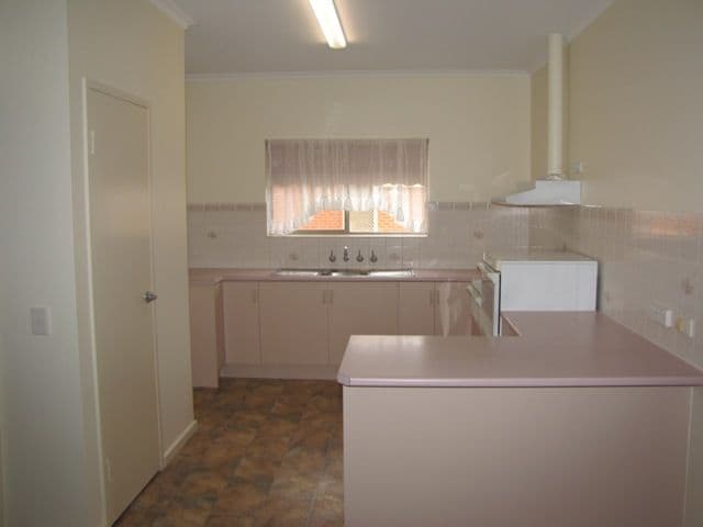 Unit 32 Bonneyview Village, BARMERA SA 5345, Barmera - Thumbnail 2
