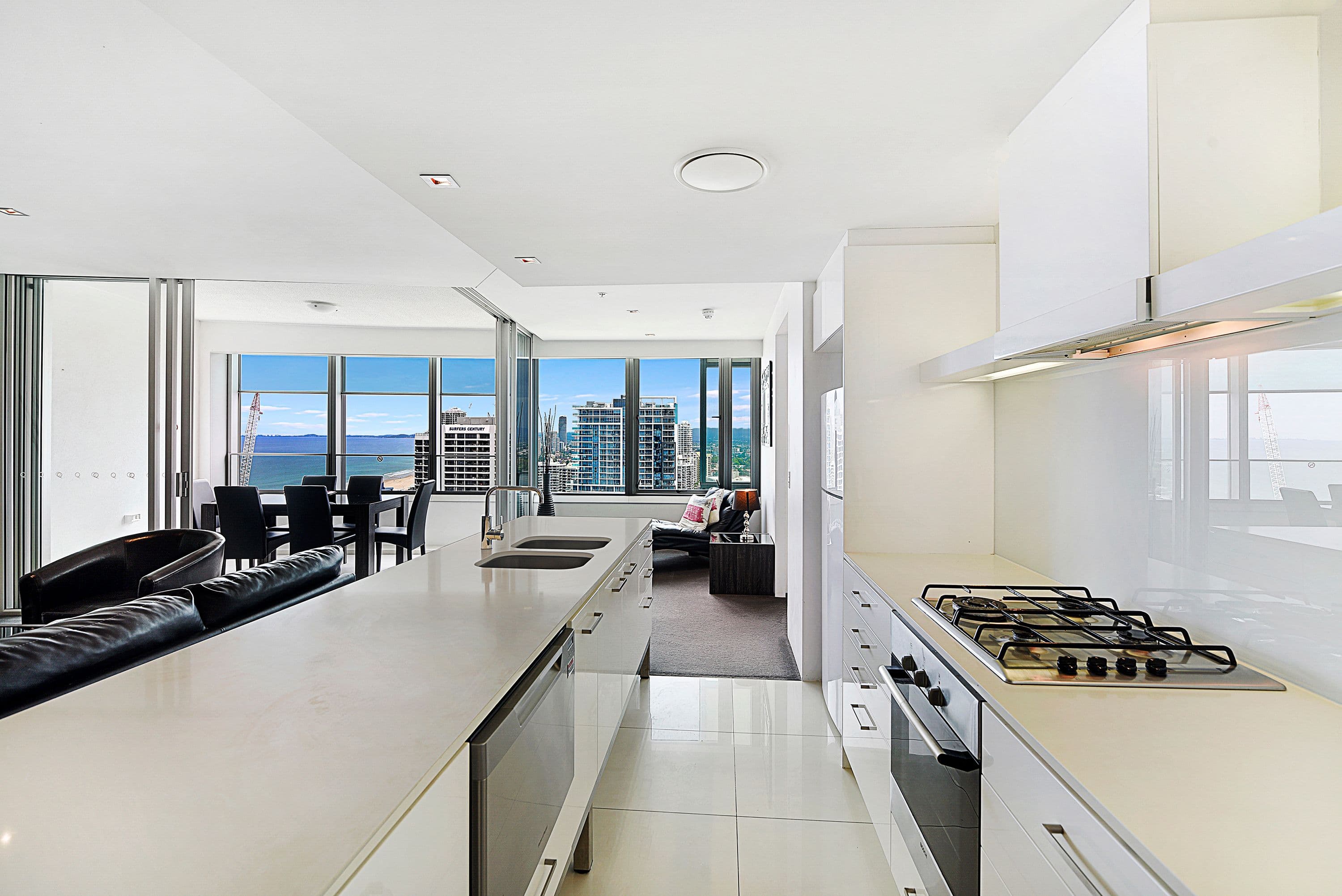 9 Hamilton Avenue, Surfers Paradise QLD 4217, Surfers Paradise - Thumbnail 2