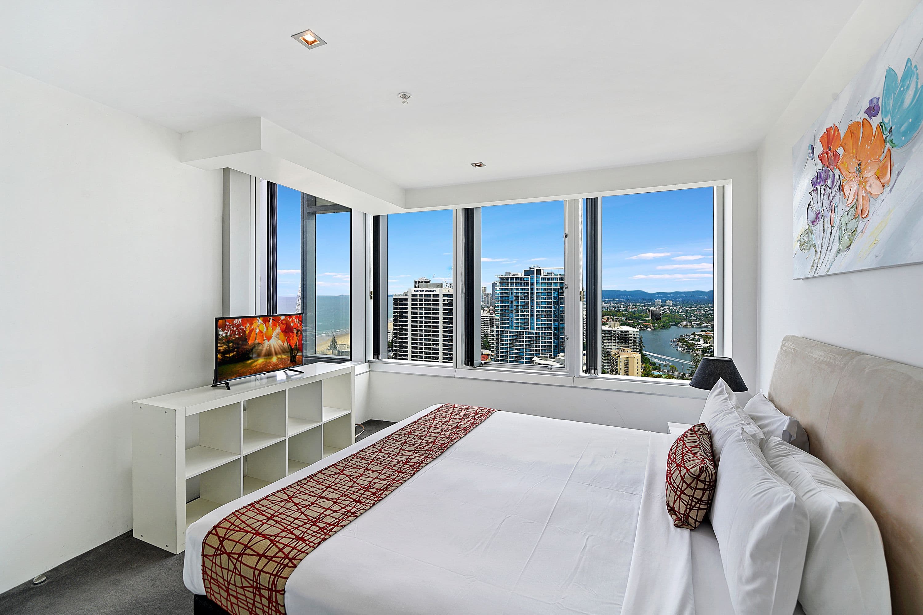 9 Hamilton Avenue, Surfers Paradise QLD 4217, Surfers Paradise - Thumbnail 8