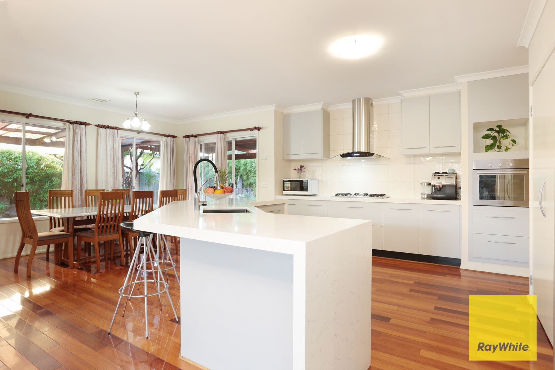 118 Jamieson Way, Point Cook VIC 3030, Point Cook - Thumbnail 3