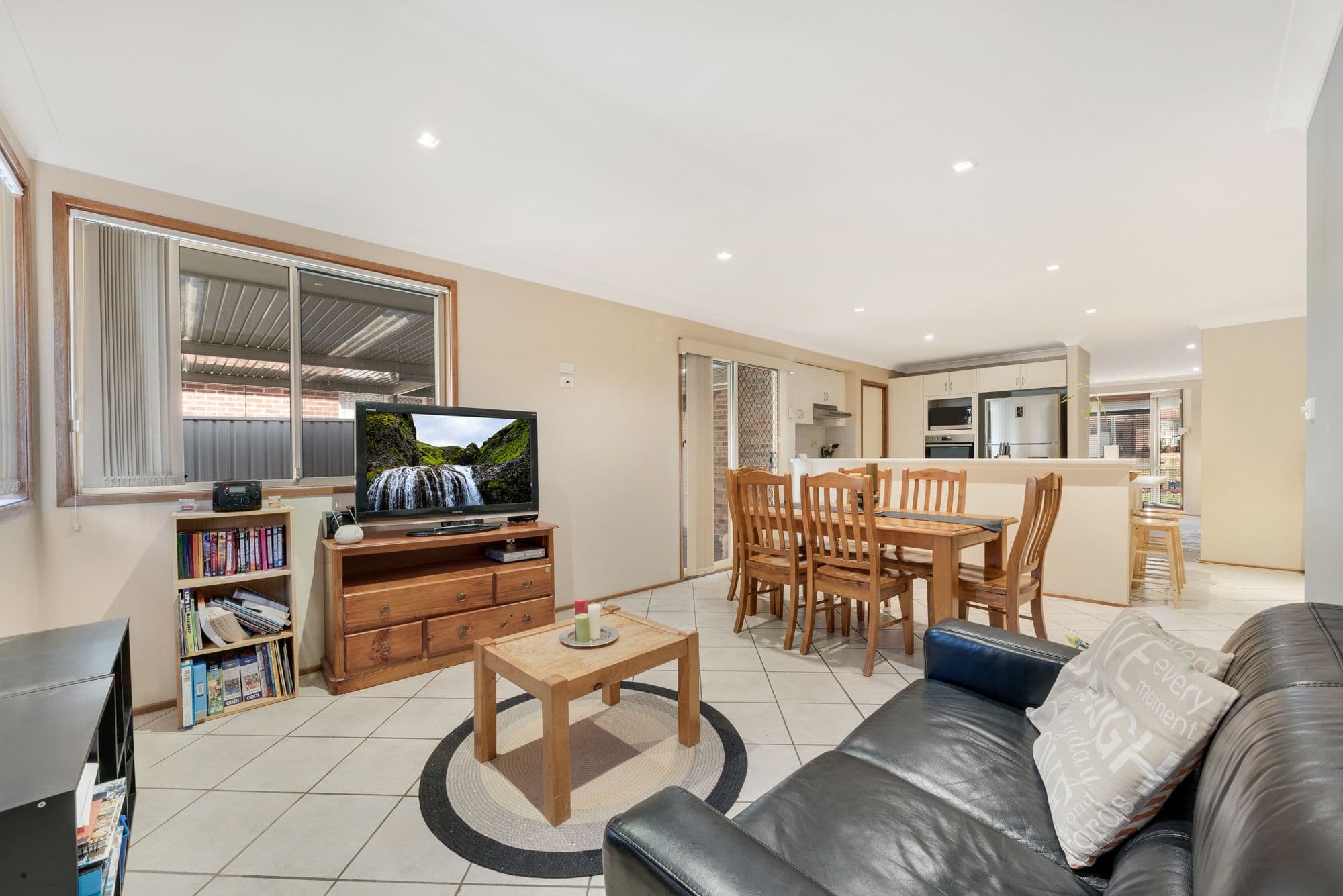 11 Withnell Crescent, St Helens Park - Thumbnail 3