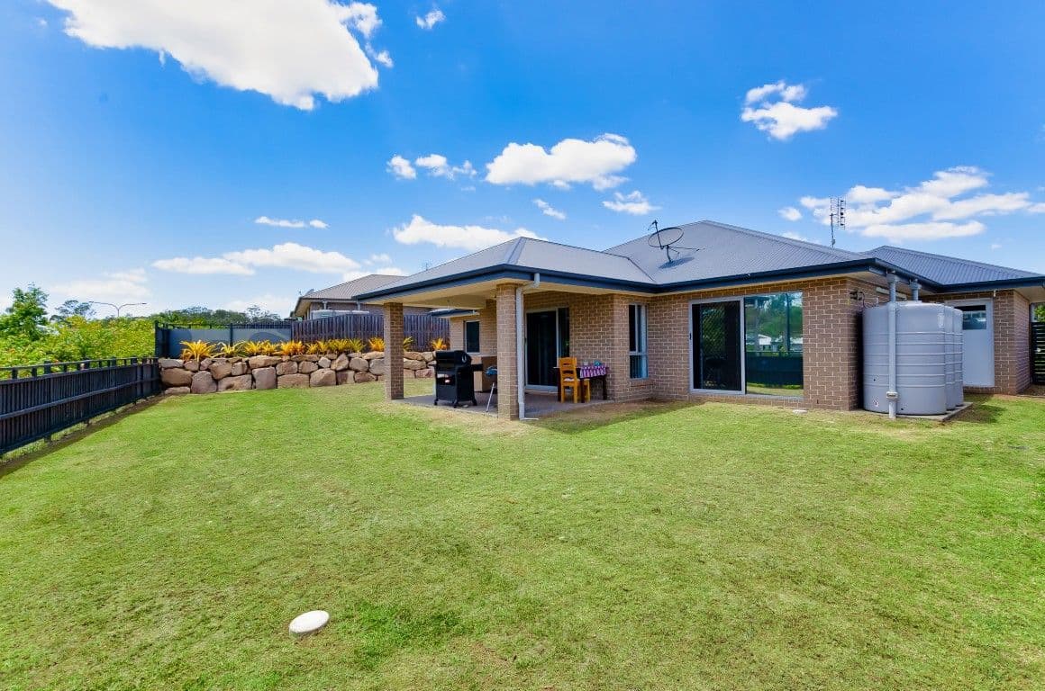 5 Clover Crescent, Boyne Island QLD 4680, Boyne Island - Thumbnail 3