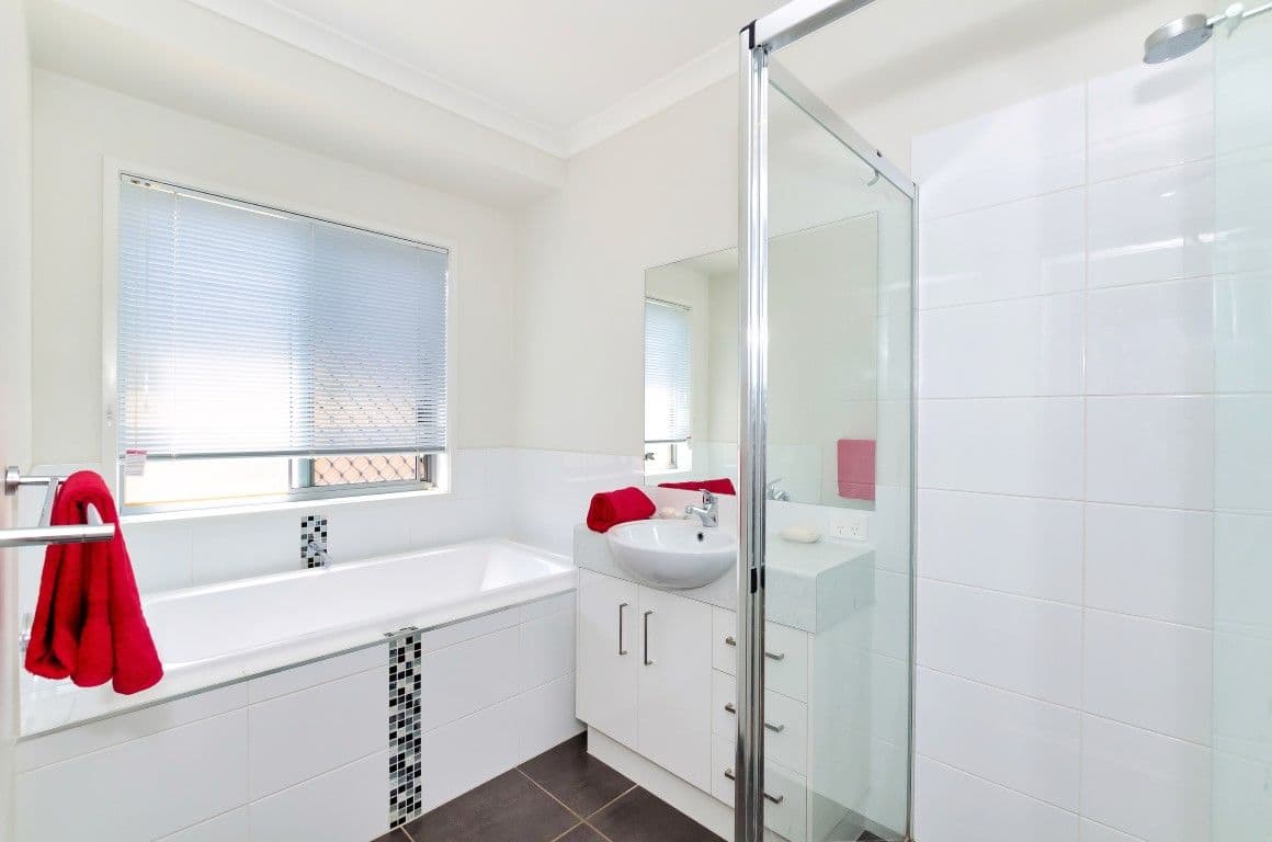 5 Clover Crescent, Boyne Island QLD 4680, Boyne Island - Thumbnail 8