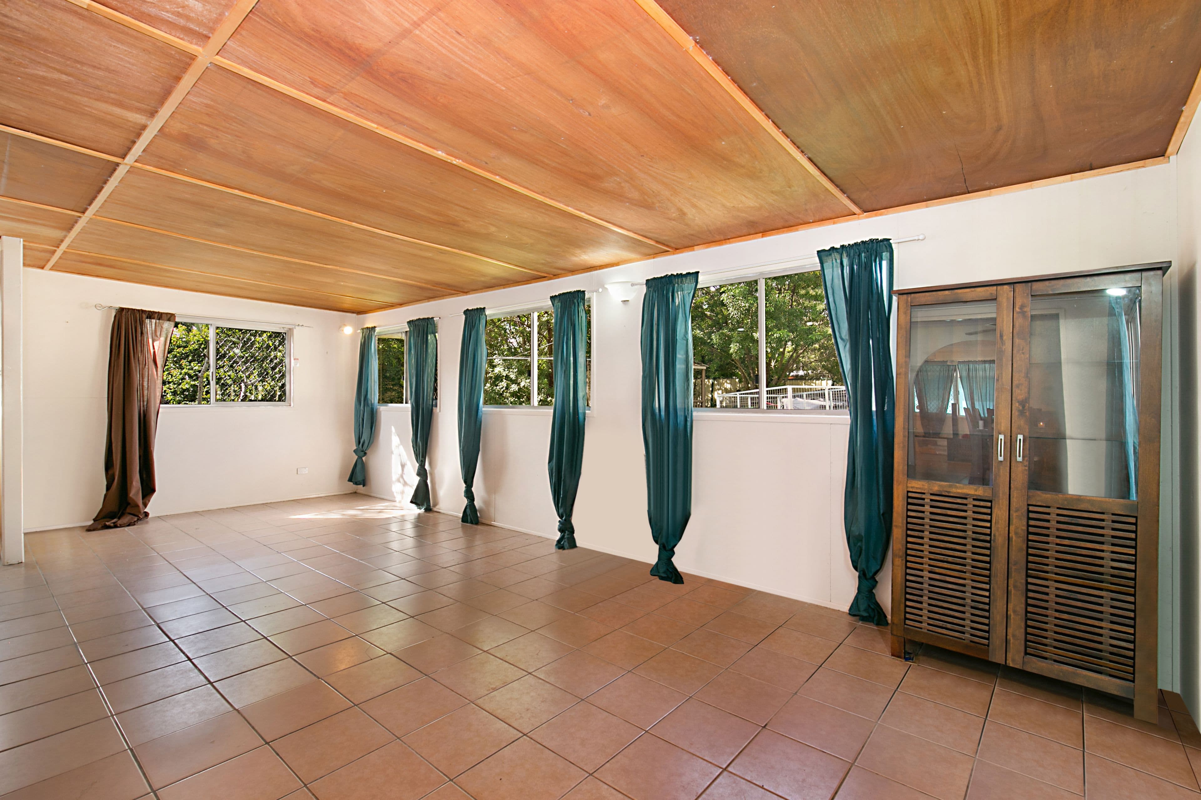 26 Surman Street, Loganlea QLD 4131, Loganlea - Thumbnail 3