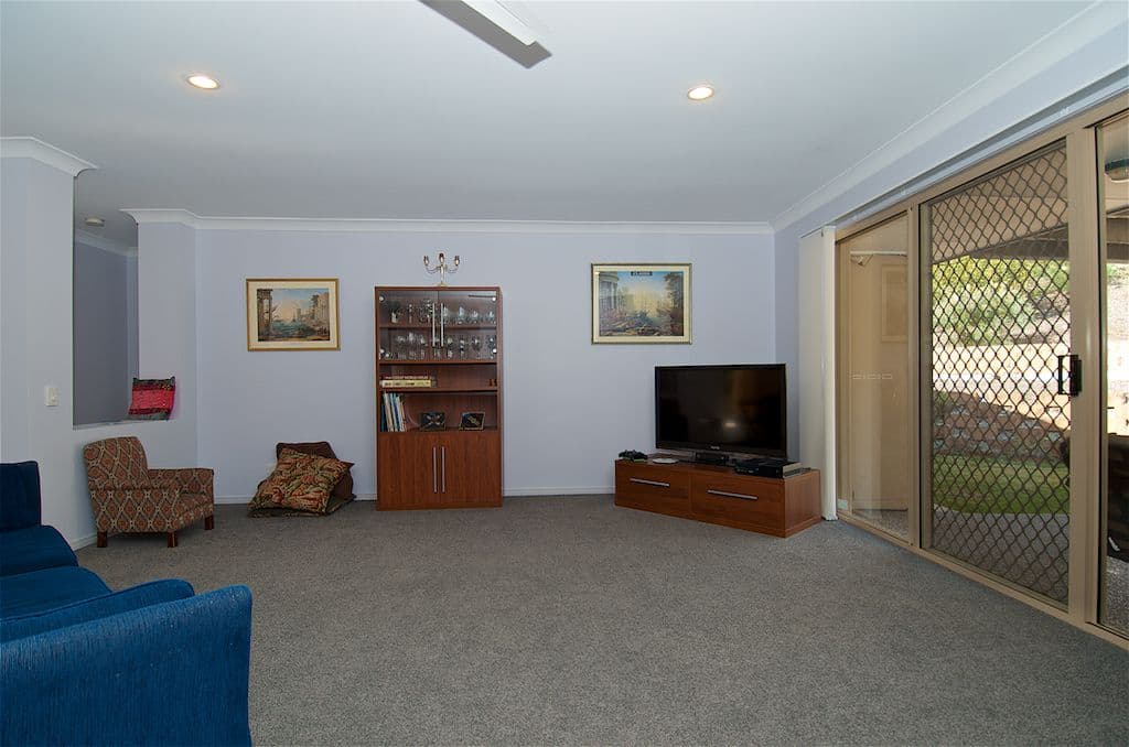 3 Crowsnest Close, Parkwood QLD 4214, Parkwood - Thumbnail 3