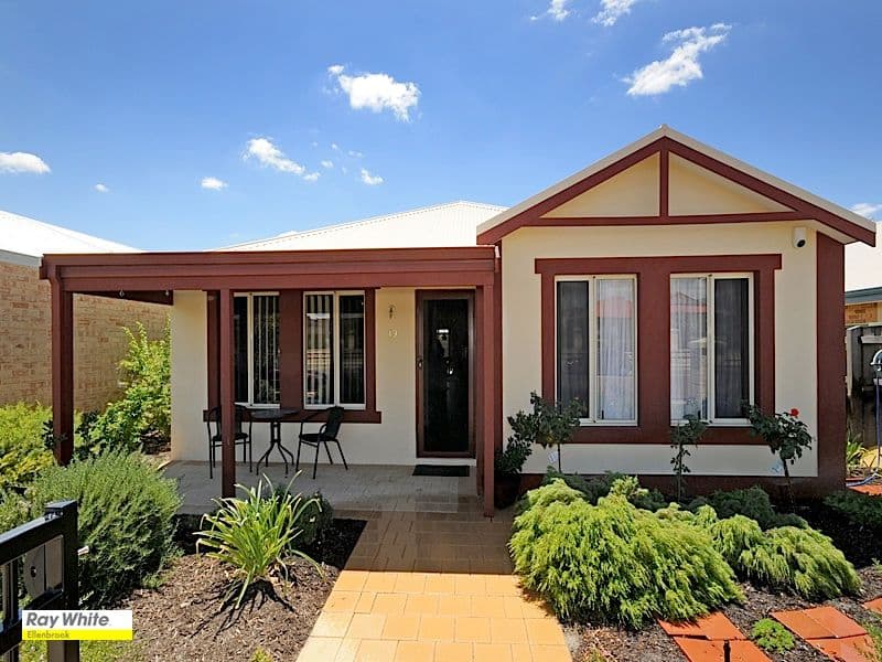 19 Elmina Avenue, ELLENBROOK WA 6069, Ellenbrook - Thumbnail 2