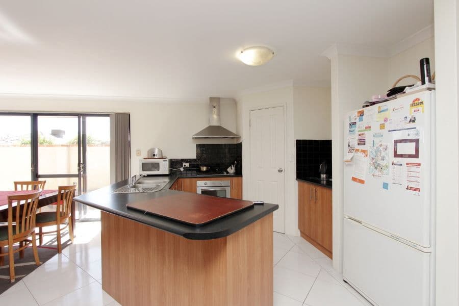19 Strathmore Parkway, ELLENBROOK WA 6069, Ellenbrook - Thumbnail 5